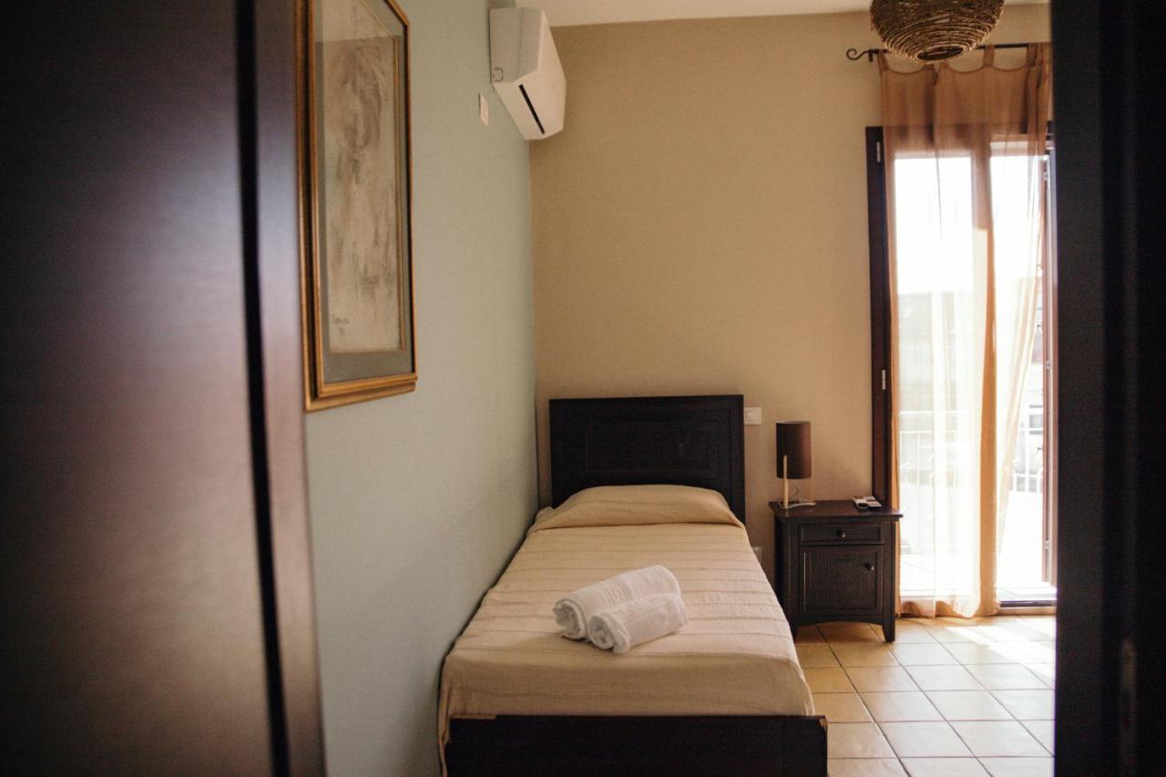 Le Antiche Colonne Bed and Breakfast Cinquefrondi Esterno foto